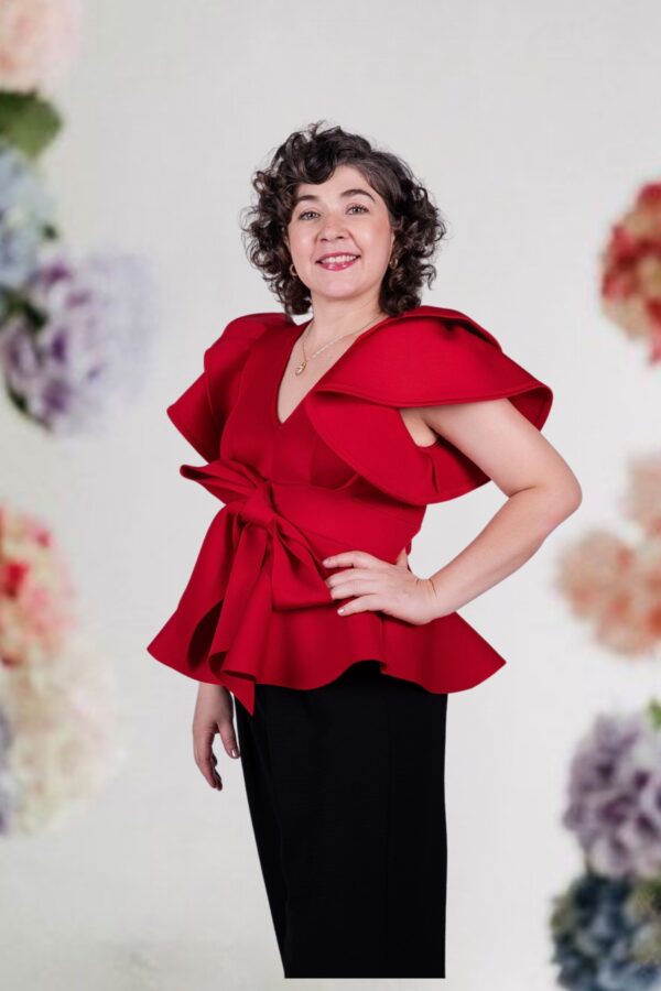 Blusa con revuelo 3526