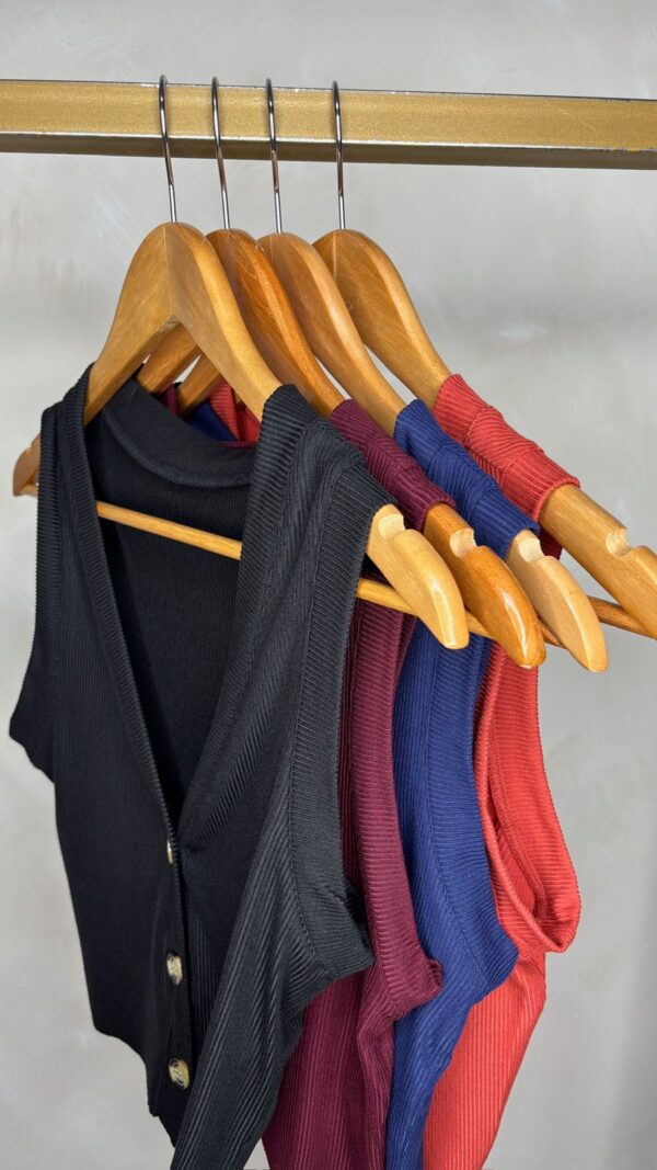 Blusa tipo chaleco con botones Cod:4408 - Imagen 3