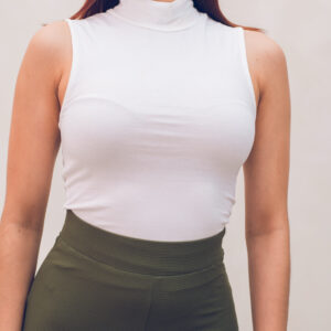 Top desmangado cuello alto Cód:5144