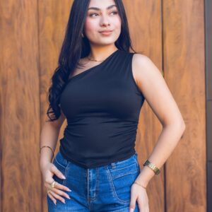 Top básico asimétrico Cód:6090